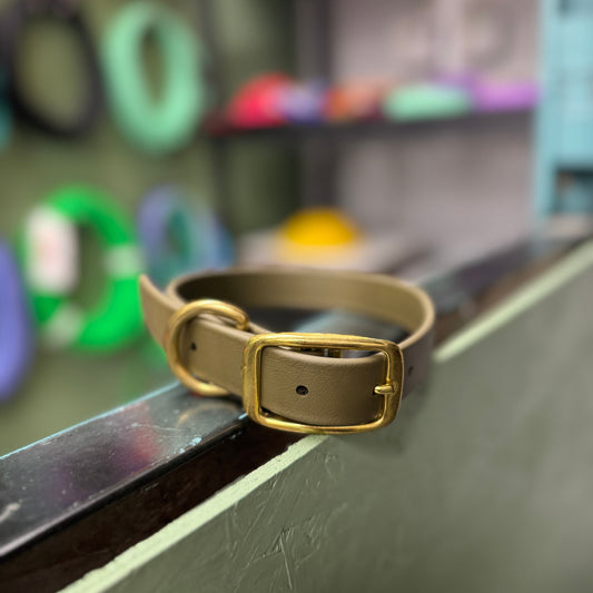 Standard Collar Medium Olive