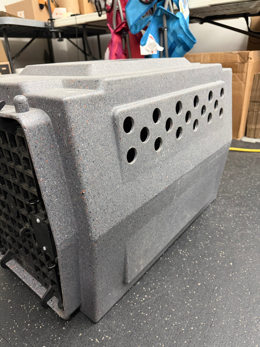 USED Grey Ruffland Mid-size Kennel